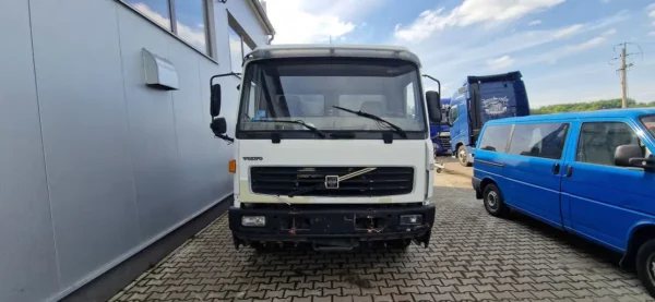 Volvo FL 220