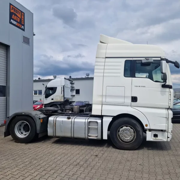 MAN TGA 18.440