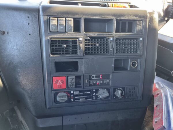 Iveco Eurostar 440E380