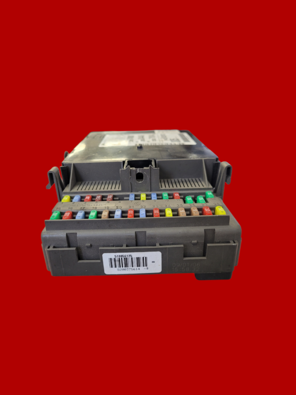 Moduł bezpieczników RENAULT LAGUNA II 8200534446 28115348-1A