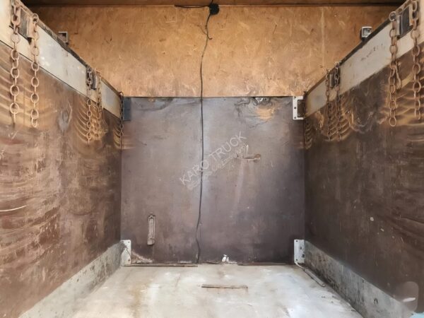 Ciężarówka Mercedes-Benz 817 przyczepa na żywy inwentarz