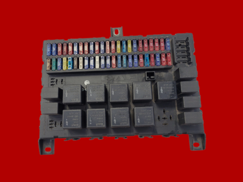 SKRZYNKA BEZPIECZNIKÓW DAF XF 105 CF 85 1746420  518685300