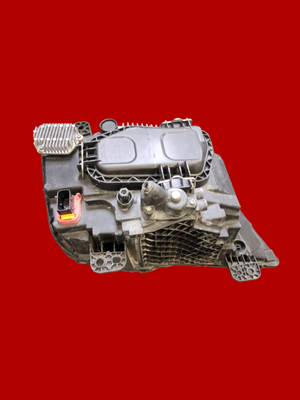 REFLEKTOR PRZEDNI LEWY DO MAN TGX 81.25101-6813