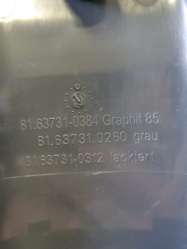 Dolna osłona ramienia lusterka prawego MAN TGM, TGL, TGA, TGS, TGX EURO 6 81637310384