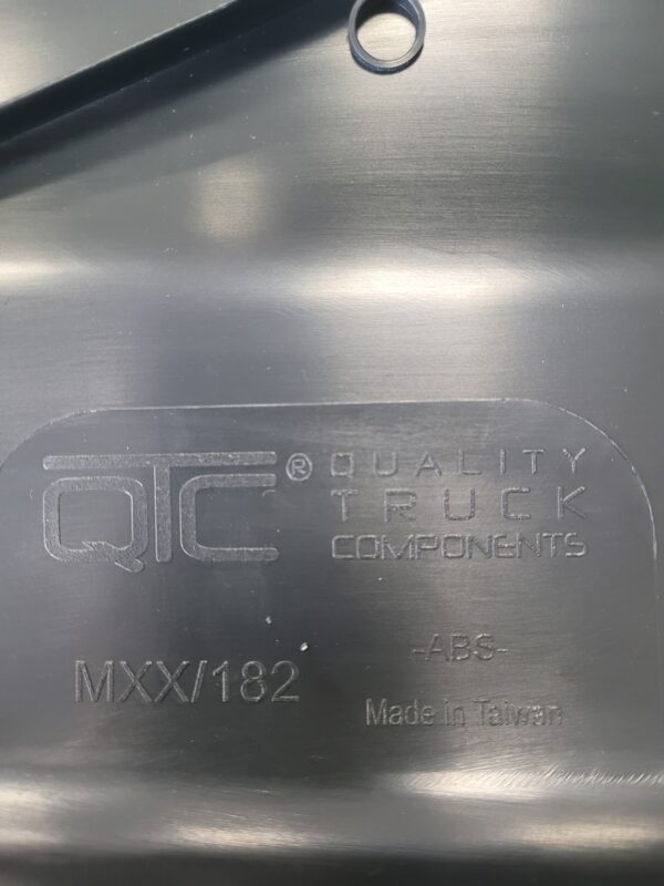 NAROŻNIK ZDERZAKA MAN TGA XLX-XXL PRAWY 81.41610-0228 MXX/182 NOWY!!!