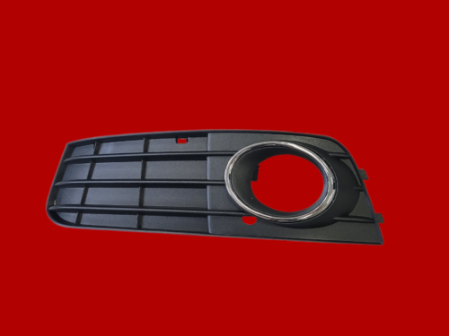 20260210_085139 AUDI A4 B8 atrapa zaślepka kratka halogenu Lewa 133727-1 8KD807681