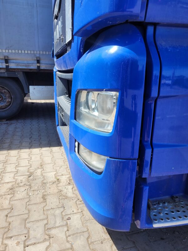 ZDERZAK KOMPLETNY Z LAMPAMI HALOGENAMI MAN TGX 18.440 EURO 5 2014r.