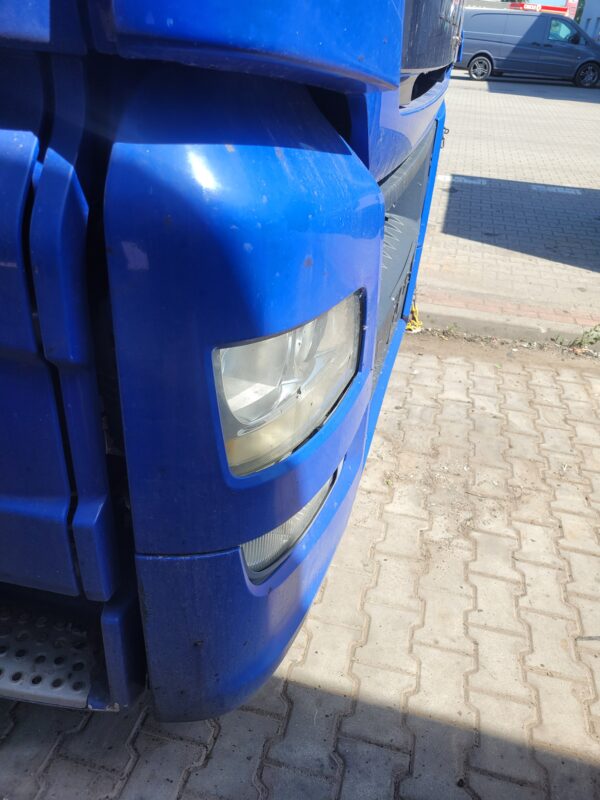 ZDERZAK KOMPLETNY Z LAMPAMI HALOGENAMI MAN TGX 18.440 EURO 5 2014r.